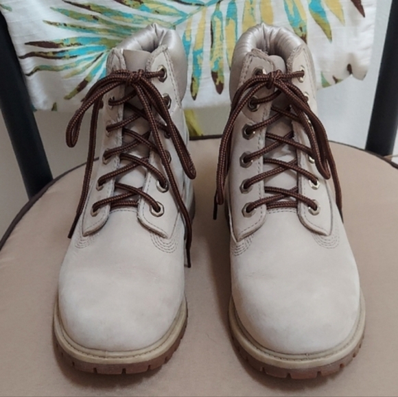 Timberland Shoes - Timberland Boots, Size 7.5, Mushroom Taupe, Satin Heel, New Laces